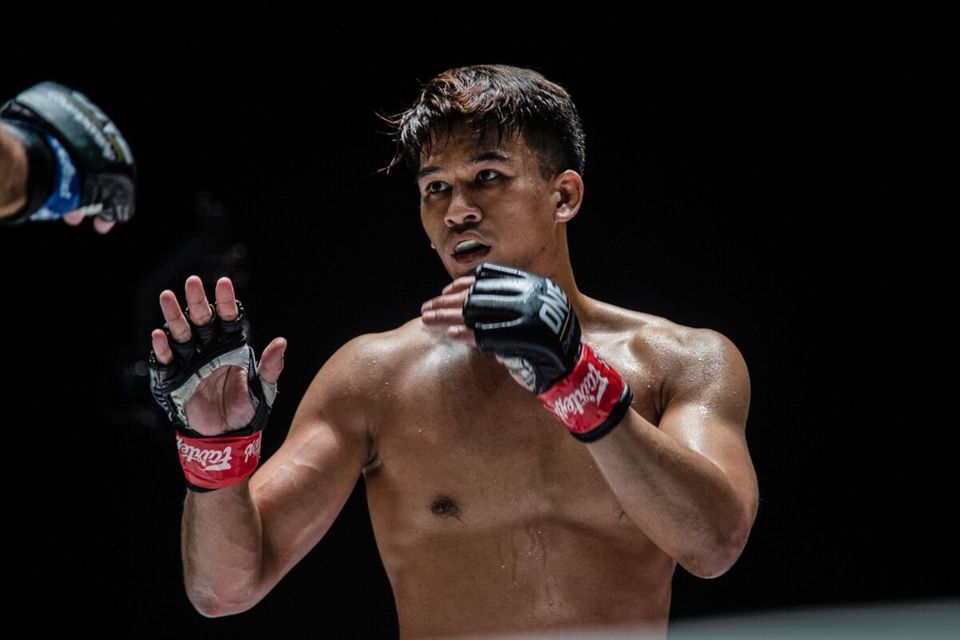 ONE ลุมพินี : “ครูตอง” ชนนภัทร วิรัชชัย ลูกคุณหมอผู้รักการต่อสู้ สู่การเป็นนักสู้ MMA รุ่นบุกเบิกของไทย