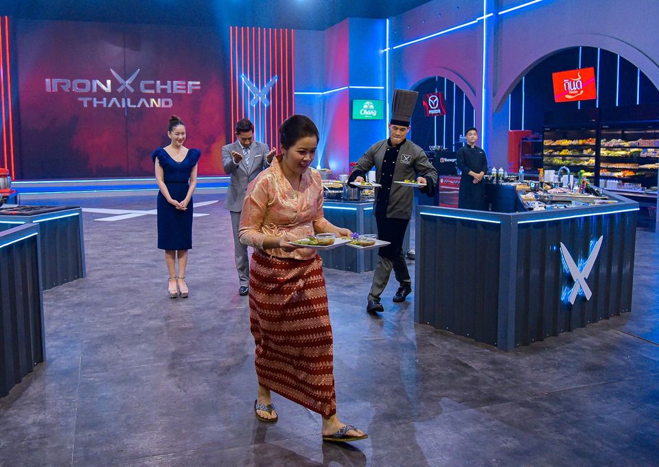 Iron Chef Thailand เปิดศึกแมตซ์แห่งปีอาหารไทยภาคเหนือ “คุณอีฟ” มั่นใจเมนูลำขนาด..ปราบพยศ “เชฟอาร์” อยู่หมัด