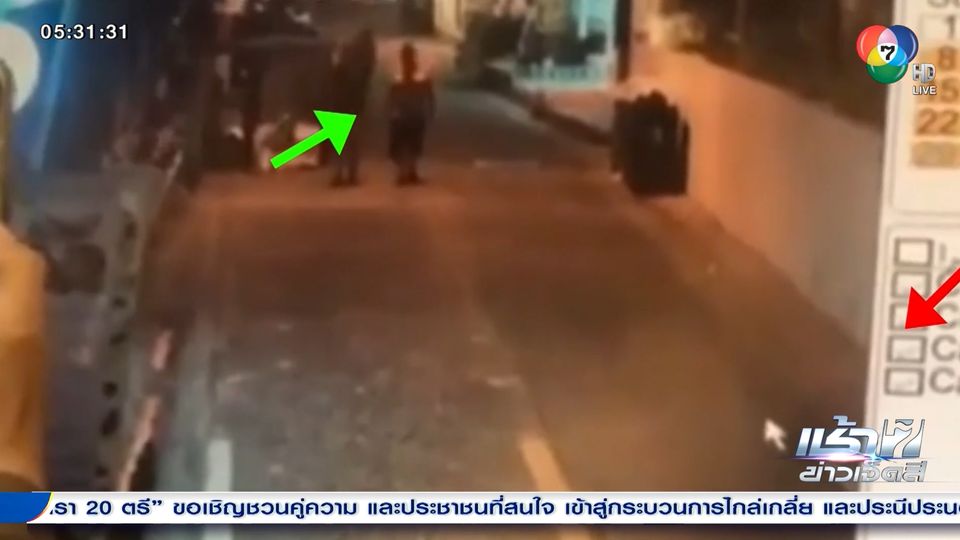 วัยรุ่นป่วน ขี่รถ จยย.ใช้ไม้ไล่ตีนักท่องเที่ยว จ.ชลบุรี