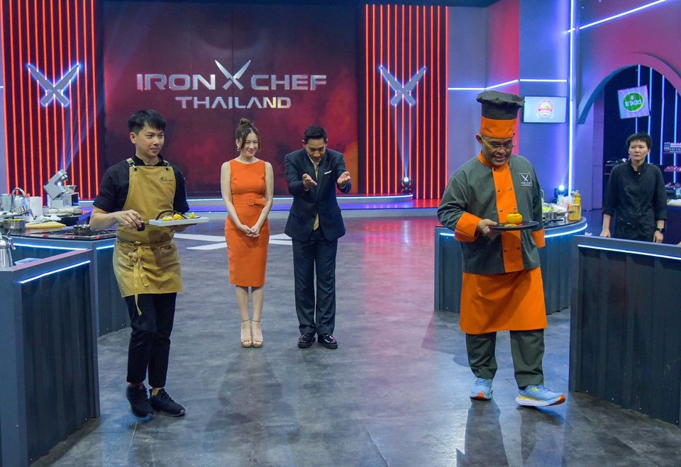 Iron Chef ระอุ!! “เชฟจี” ท้า “เชฟป้อม” ทำอาหารข้ามสาย เปิดศึกสุดจี๊ด “ของหวานหรือของว่างสุดสร้างสรรค์”