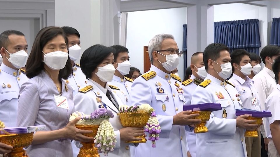 สมเด็จพระกนิษฐาธิราชเจ้า กรมสมเด็จพระเทพรัตนราชสุดา ฯ สยามบรมราชกุมารี พระราชทานพระราชวโรกาสให้ คณะบุคคล เฝ้าทูลละอองพระบาท