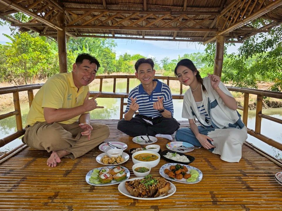  “เอ-แป้ง” พาทัวร์ “วิสาหกิจชุมชนกลุ่มเกษตรปลากราย” จ.ชัยนาท  เฟ้นของดี ชิมอาหารเด็ด ใน “มิตรรัก ทั่วไทย”
