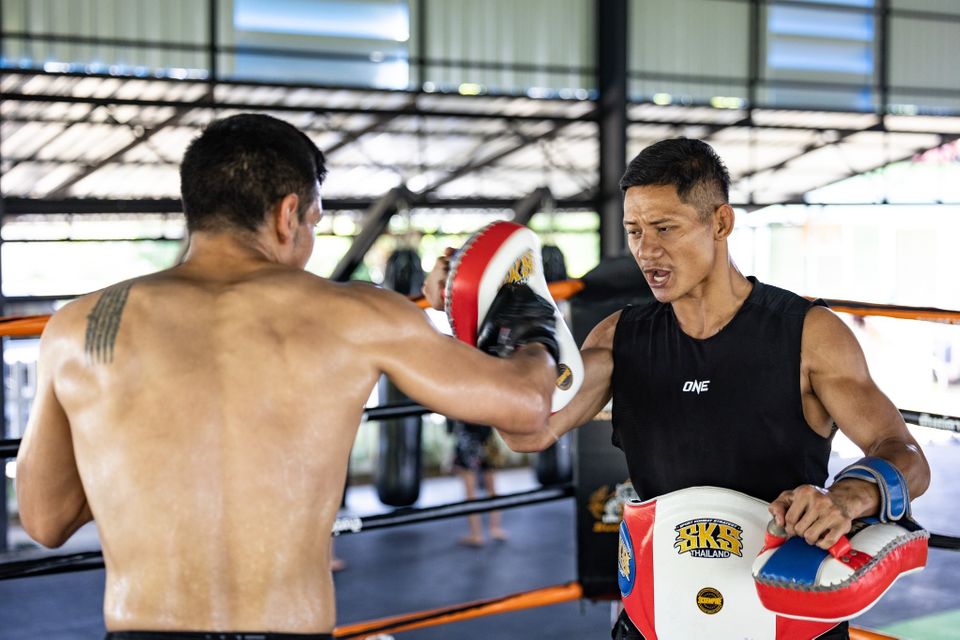 ONE ลุมพินี : เสือแบล็ค ท.พราน49 อัปเดตสถานะเจ้าของค่ายมวย