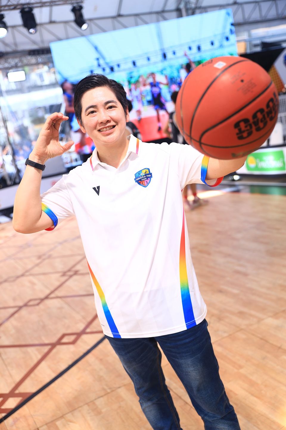 เก็บตก “บาสเกตบอล 3x3 นักเรียนชาย แชมป์กีฬา 7HD 2025” คนบันเทิงแท็กทีมเชียร์  “รร.ท่าข้ามพิทยาคม” คว้าแชมป์แรก แฟนสุดฟิน กรี๊ดสนั่นสนาม มินิคอนเสิร์ต “BNK48” และ “PROXIE” พร้อมชมบาสหนุ่มฮอต