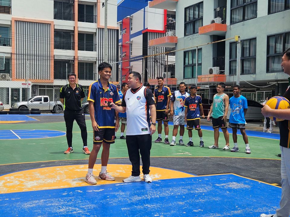 “SPORTS LIFE” เปิดใจทีมแกร่ง “รร.ท่าข้ามพิทยาคม”  หลังคว้าแชมป์ “บาสเกตบอล 3x3 นักเรียนชาย แชมป์กีฬา 7HD 2025”