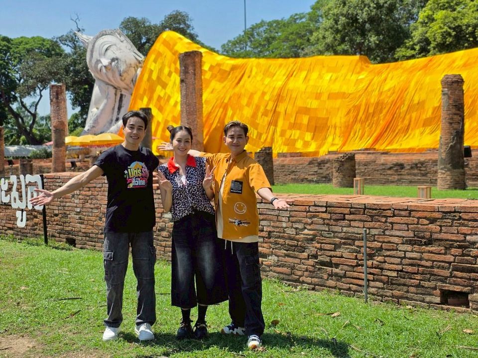 “เอ-แป้ง” เสริมความสนุกชวนคนกันเอง “มิตร มิตรชัย”  ตามหาของดี หมอนวดฝ่ามืออรหันต์ จ.อ่างทอง