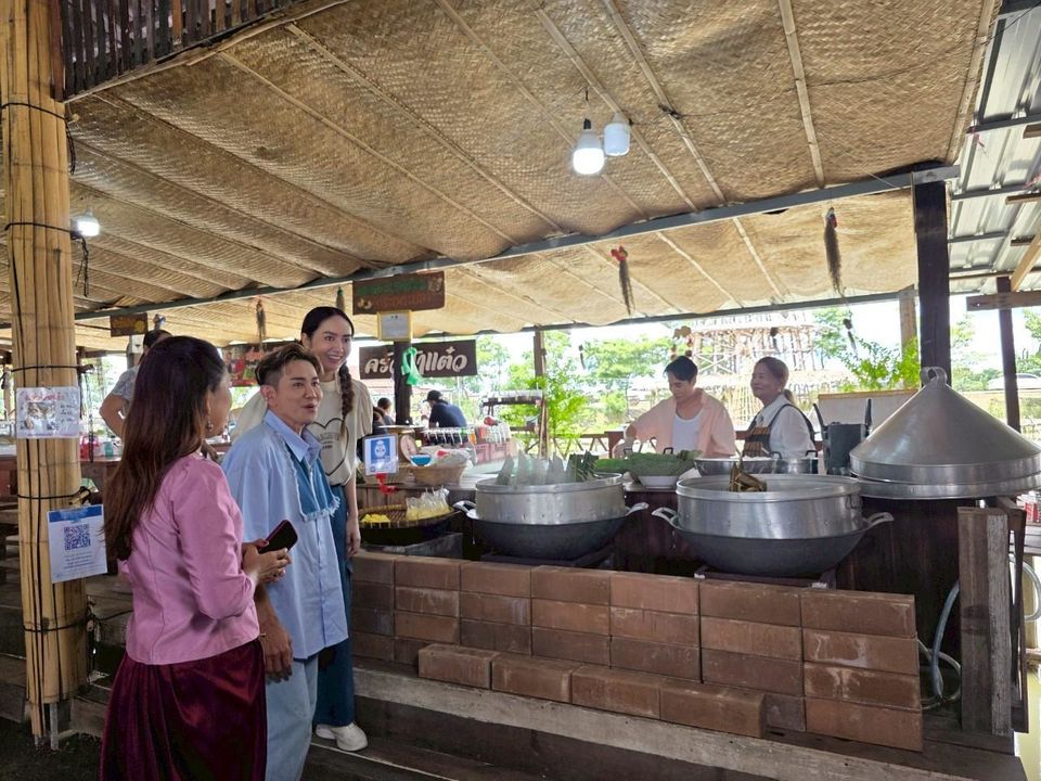 “เอ-แป้ง” พาชิล จ.สุพรรณบุรี  ชิมช้อปของดี ที่ชุมชนตำบลต้นตาล