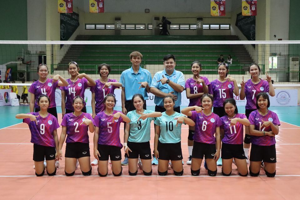 6 ทีมลูกยางตัวตึง คว้าชัยลิ่วสู่รอบคัดเลือก รอบสอง พร้อมบู๊เดือดศึก “วอลเลย์บอล นักเรียนหญิง แชมป์กีฬา 7HD 2025”
