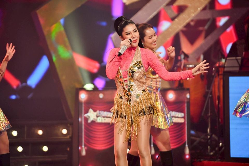 “สุฎา & จอย บียอนด์”ชีเสิร์ฟลูกทุ่งสุดเฟียส!  “กวาง-นุ๊ก-โบว์”ดวลไมค์เพลงหวานละมุนสุดพลัง