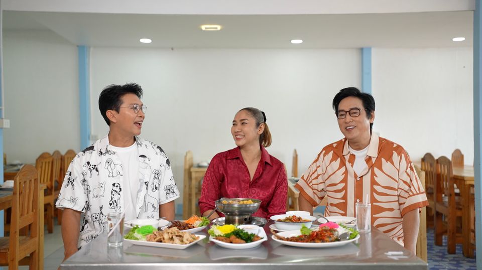 “หนุ่ม-แท่ง” พาทัวร์ “วัดสังโฆสิตาราม” จ.สุพรรณบุรี  กราบขอพร “หลวงพ่อครื้น” ที่สายเมตตาต่างศรัทธา 