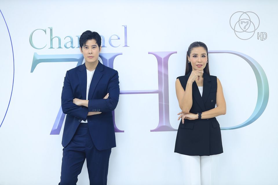 “เบน-สันติราษฎร์” ยิ้มรับกำลังใจอบอุ่นจากแฟนข่าวกีฬา  ขอบคุณ “อาย-ศรสวรรค์” ช่วยติวเข้มลุย “สนามข่าวกีฬา”