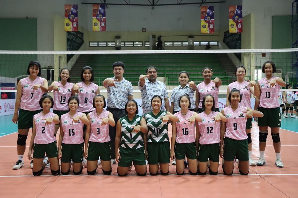 “กีฬานครนนท์ฯ” แชมป์เก่ายังแกร่ง ฉลุย 8 ทีมสุดท้าย  “วอลเลย์บอล นักเรียนหญิง แชมป์กีฬา 7HD 2025” ลุ้นผลจับสลากรอบแชมเปียนส์ลีก 23 ก.ค.นี้