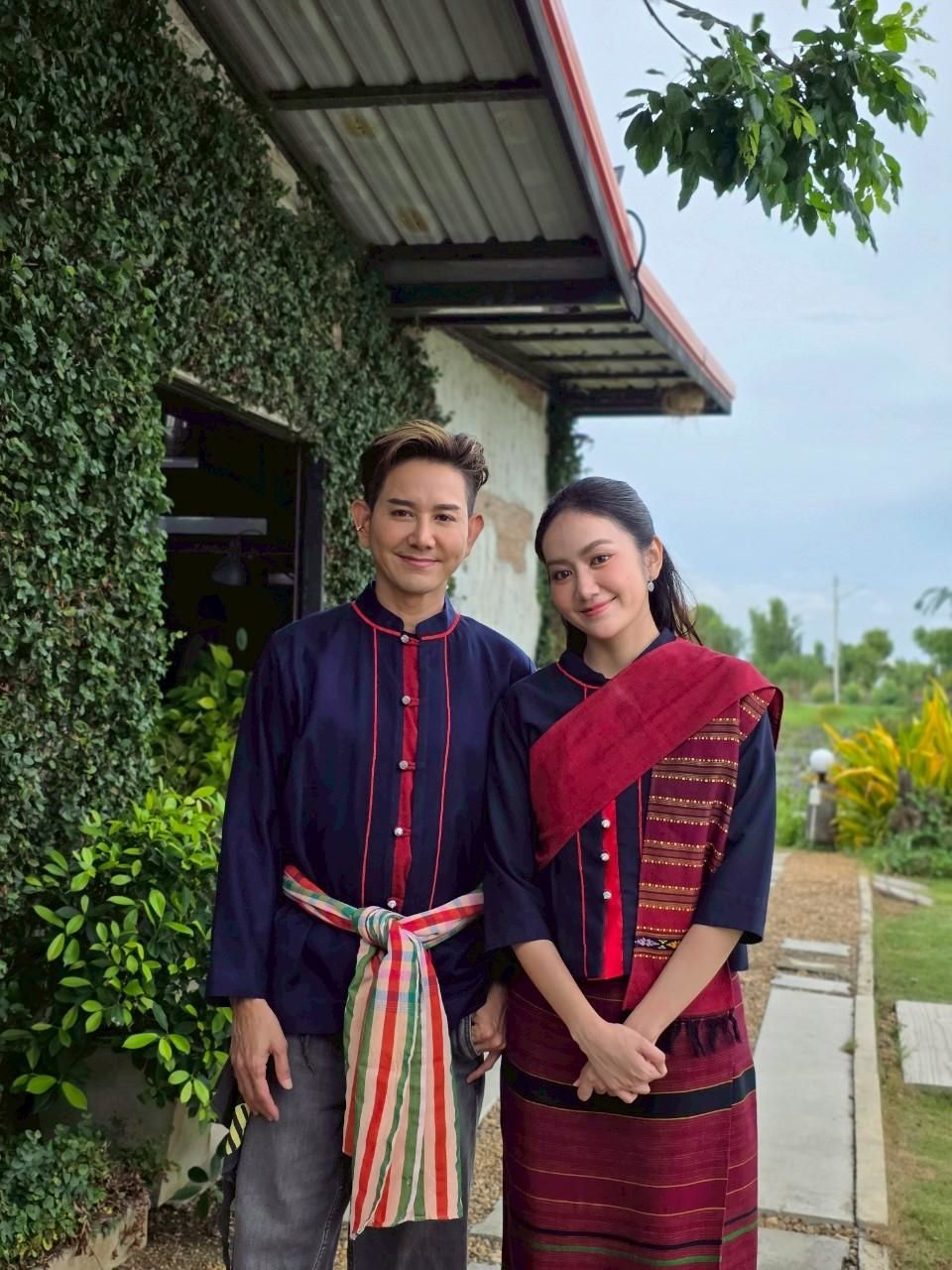 “มิตรรัก ทั่วไทย” ไปนครปฐม “เอ-แป้ง” ทุ่มสุดตัวลงบ่อจับกุ้ง เยือนแหล่งเลี้ยงกุ้งก้ามกรามอันดับต้นของไทย