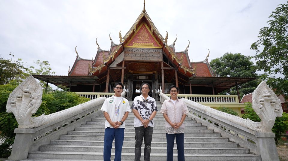 “หนุ่ม-แท่ง” ทัวร์ต่อ จ.เพชรบุรี พาขอพรหลวงพ่อโศก ตามหาวัตถุมงคลดัง วัดปากคลองบางครก
