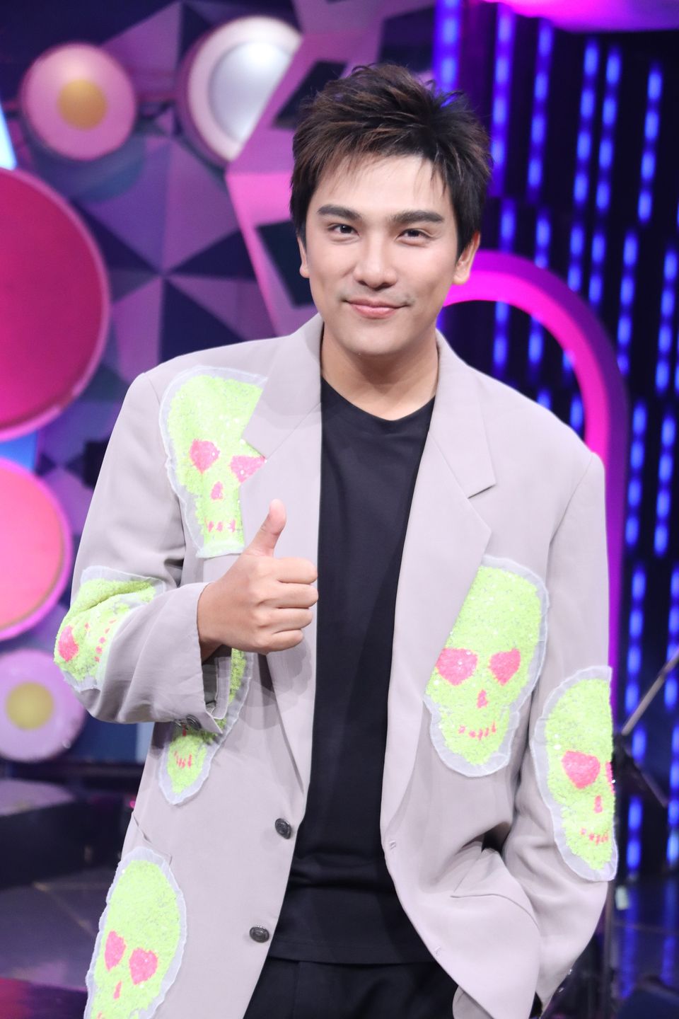 "ดวลเพลงดัง พลังมัธยม" ประชันความทะเล้น สนุกไปกับเพลง "รักจริงให้ติงนัง" ของ “รุ่ง-สุริยา”