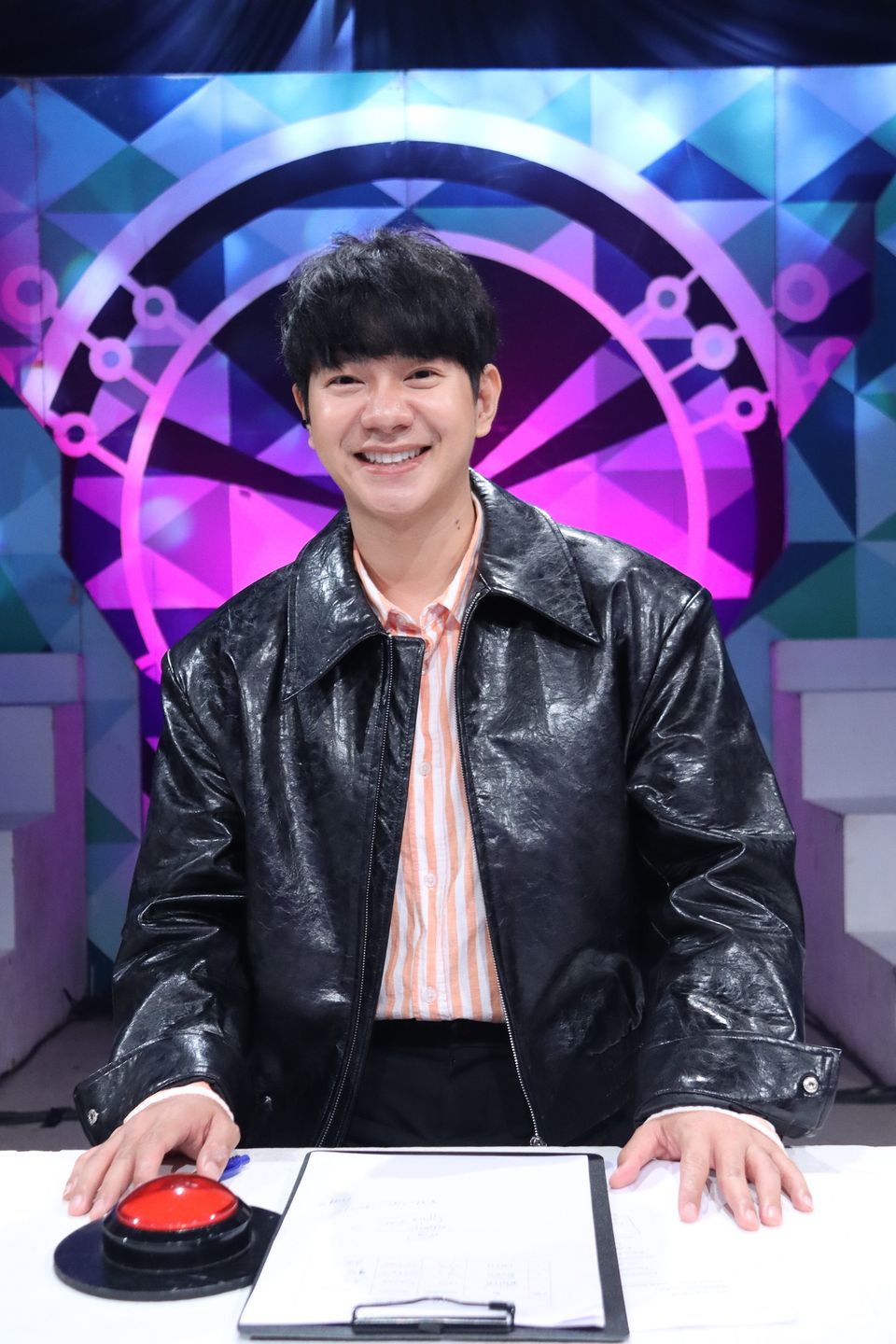 "ดวลเพลงดัง พลังมัธยม" ประชันความทะเล้น สนุกไปกับเพลง "รักจริงให้ติงนัง" ของ “รุ่ง-สุริยา”