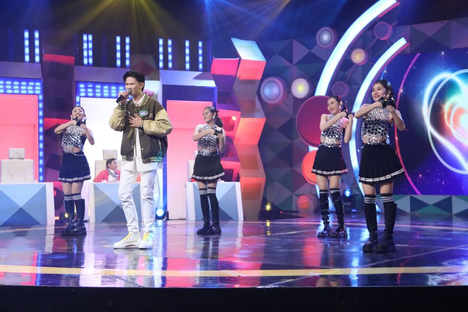 "ดวลเพลงดัง พลังมัธยม" ประชันความทะเล้น สนุกไปกับเพลง "รักจริงให้ติงนัง" ของ “รุ่ง-สุริยา”