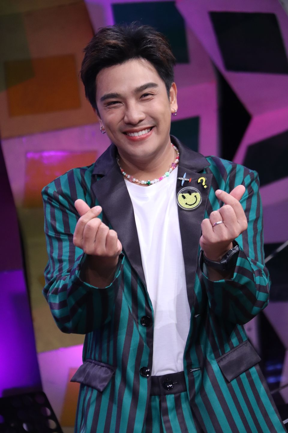 "ดวลเพลงดัง พลังมัธยม" ร็อกถึงใจ  คว้าไมค์ประชันกันในเพลง "คนที่ถูกรัก"