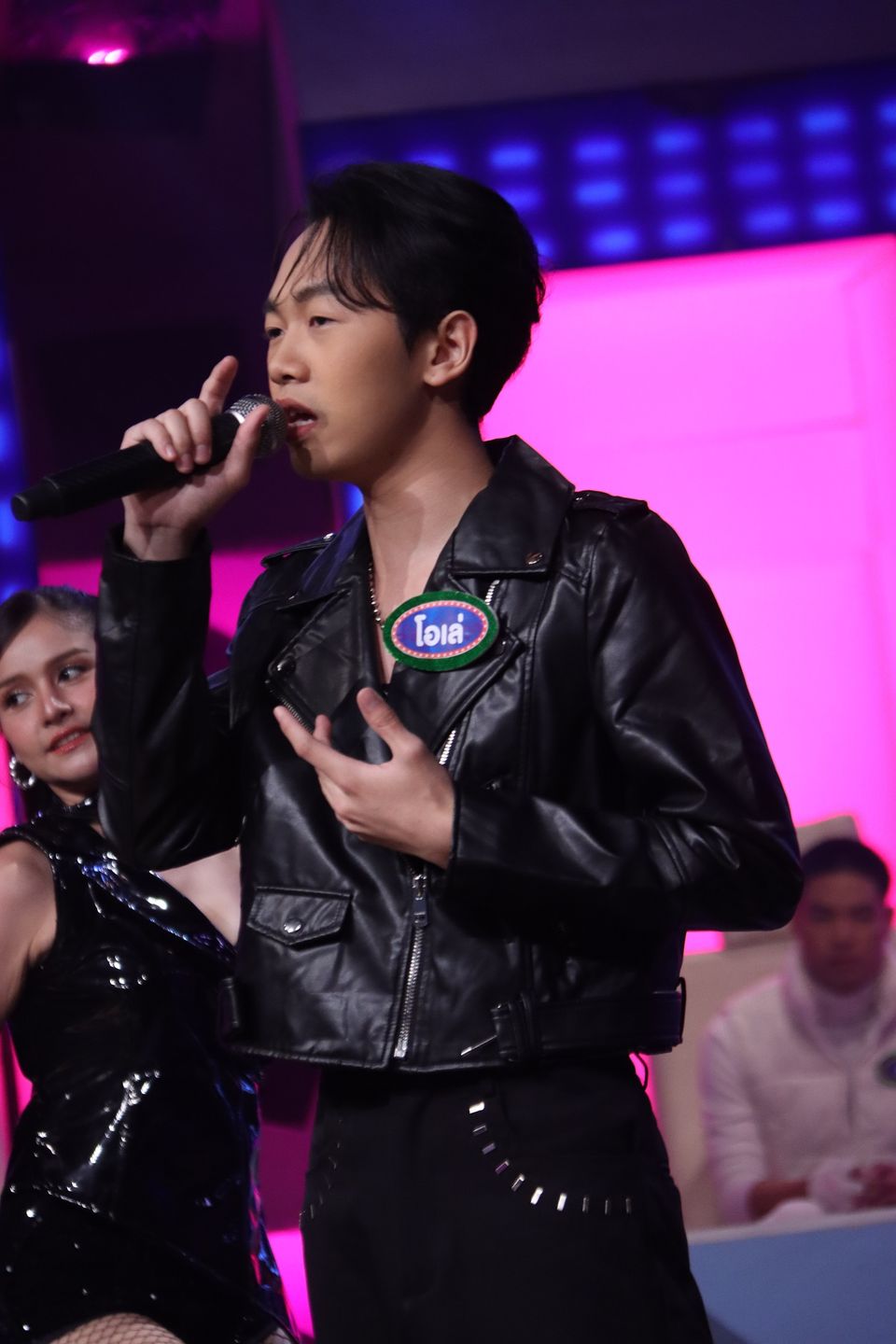 "ดวลเพลงดัง พลังมัธยม" ร็อกถึงใจ  คว้าไมค์ประชันกันในเพลง "คนที่ถูกรัก"