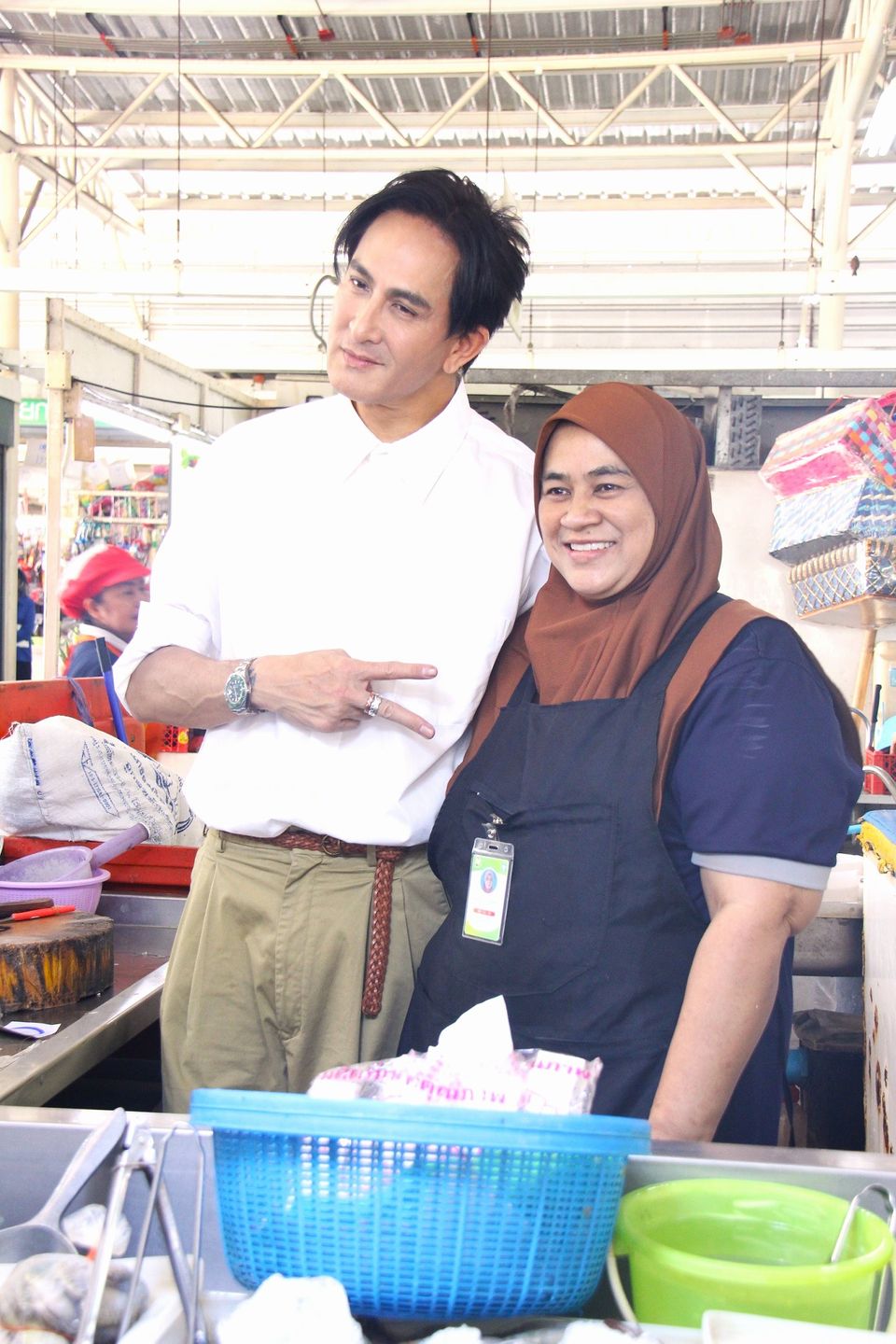  “นิว-บอย Soi 7” ชวน “พีท ทองเจือ” เปิดใจ 50 ปี ในวงการบันเทิง ย้อนคุยตำนานข่าวหน้าหนึ่งสุดฮือฮา