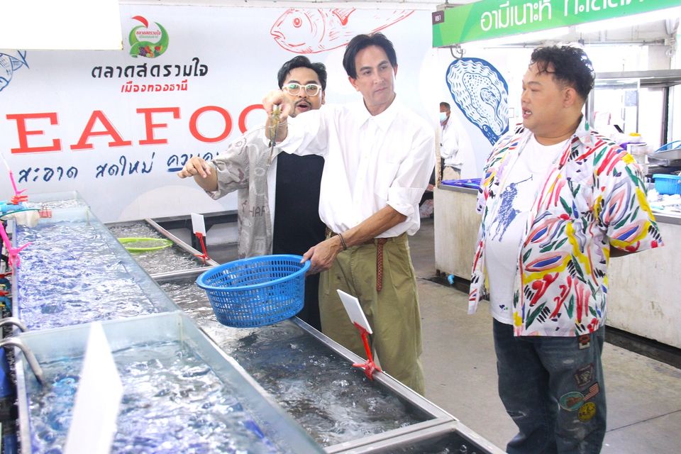  “นิว-บอย Soi 7” ชวน “พีท ทองเจือ” เปิดใจ 50 ปี ในวงการบันเทิง ย้อนคุยตำนานข่าวหน้าหนึ่งสุดฮือฮา