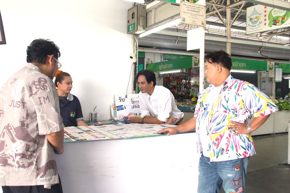  “นิว-บอย Soi 7” ชวน “พีท ทองเจือ” เปิดใจ 50 ปี ในวงการบันเทิง ย้อนคุยตำนานข่าวหน้าหนึ่งสุดฮือฮา