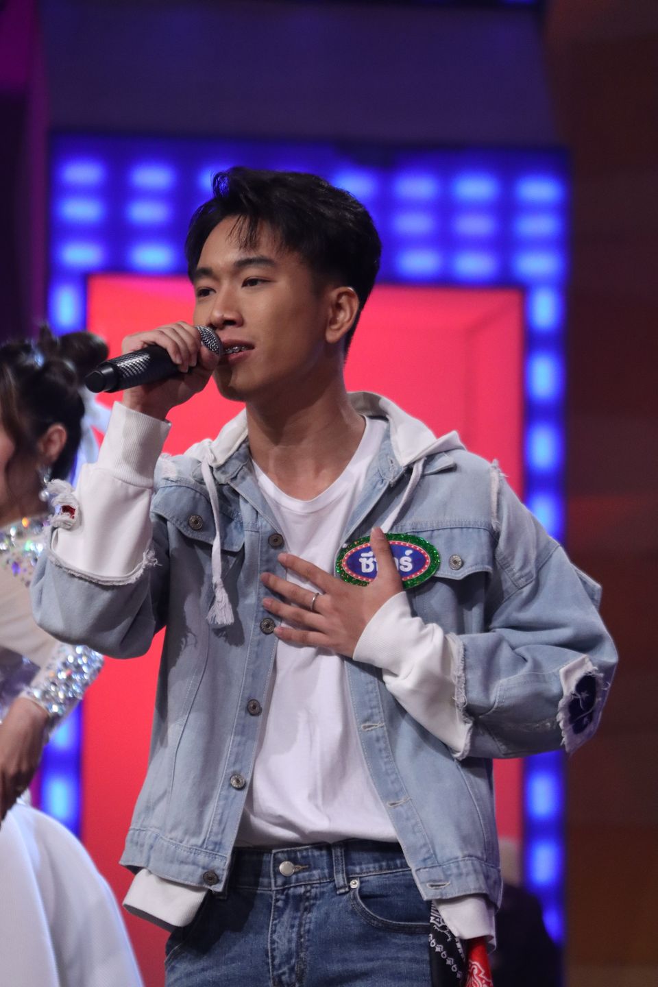 "ดวลเพลงดัง พลังมัธยม" เอาใจหนุ่มโสด ประชันไมค์ในเพลง "หัวใจผมว่าง"   