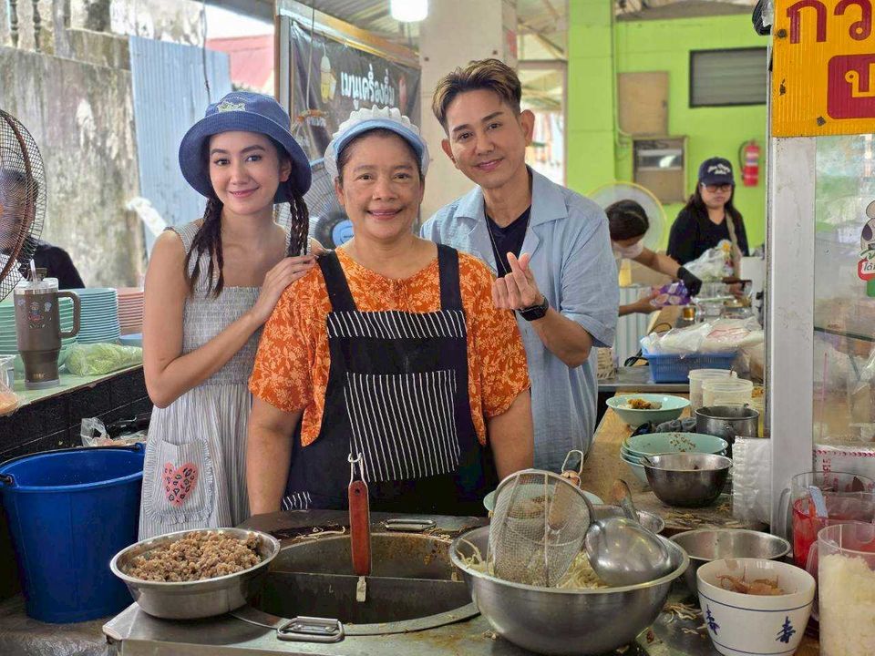 “เอ-แป้ง” ชวนลุยดูทุกขั้นตอนทำก้างปลาเห็ดโคนทอดกรอบของดีจาก “วิสาหกิจชุมชนกลุ่มประมงเรือเล็กหาดสุชาดา” จ.ระยอง