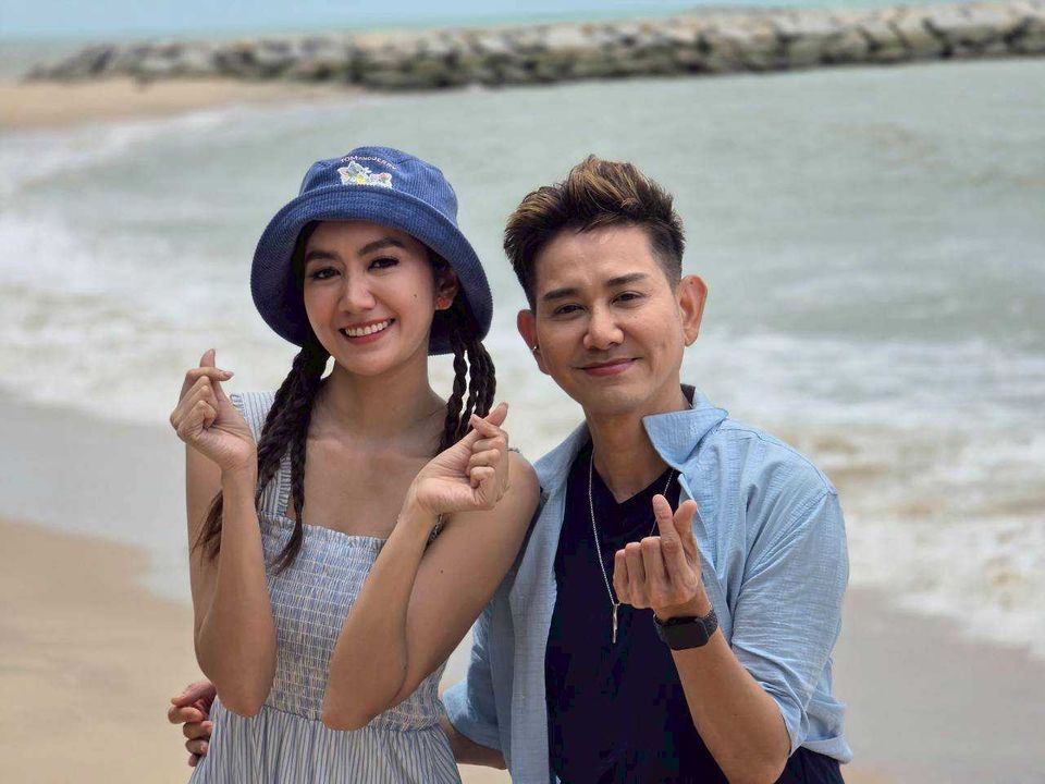 “เอ-แป้ง” ชวนลุยดูทุกขั้นตอนทำก้างปลาเห็ดโคนทอดกรอบของดีจาก “วิสาหกิจชุมชนกลุ่มประมงเรือเล็กหาดสุชาดา” จ.ระยอง