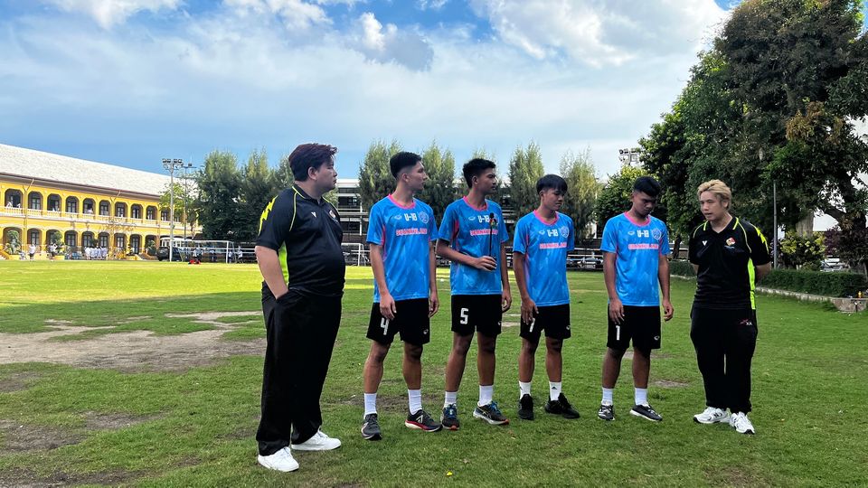 “SPORTS LIFE” เปิดรั้วชมพูฟ้าเยือนทีม “รร.สวนกุหลาบวิทยาลัย”  พร้อมฟาดแข้ง “ฟุตบอลนักเรียน 7 คน แชมป์กีฬา 7HD แชมเปียน คัพ 2025”