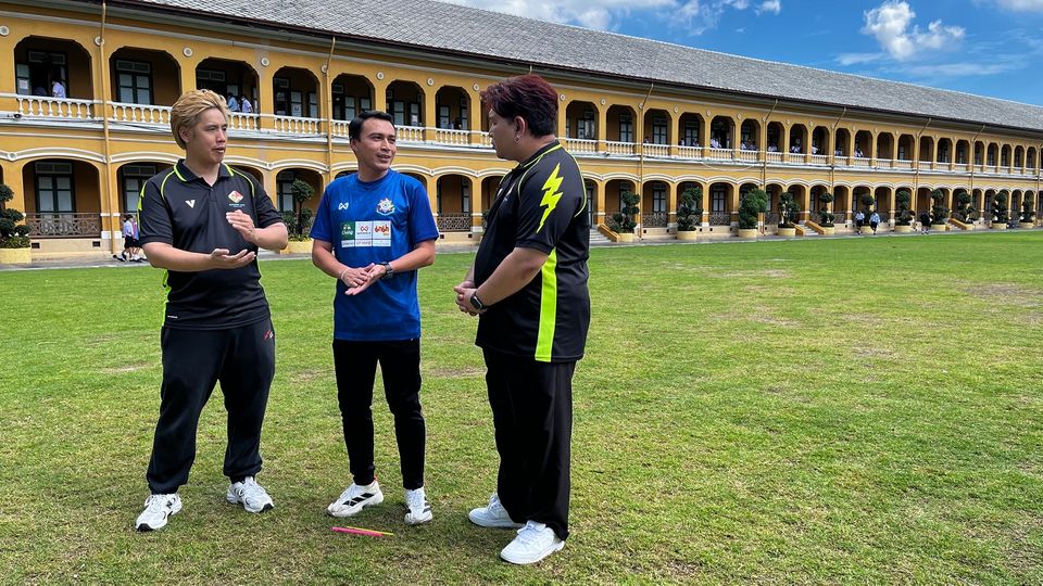 “SPORTS LIFE” เปิดรั้วชมพูฟ้าเยือนทีม “รร.สวนกุหลาบวิทยาลัย”  พร้อมฟาดแข้ง “ฟุตบอลนักเรียน 7 คน แชมป์กีฬา 7HD แชมเปียน คัพ 2025”