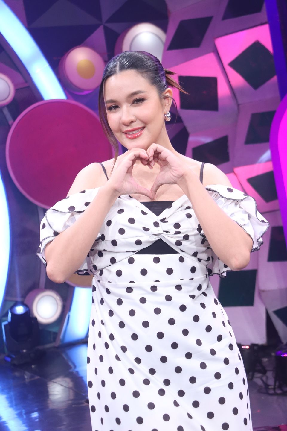 "ดวลเพลงดัง พลังมัธยม" แท็กทีมสาวน้อยลืมยาก  ประชันความเศร้าผ่านเพลง "ติด ร. วิชาลืม"   