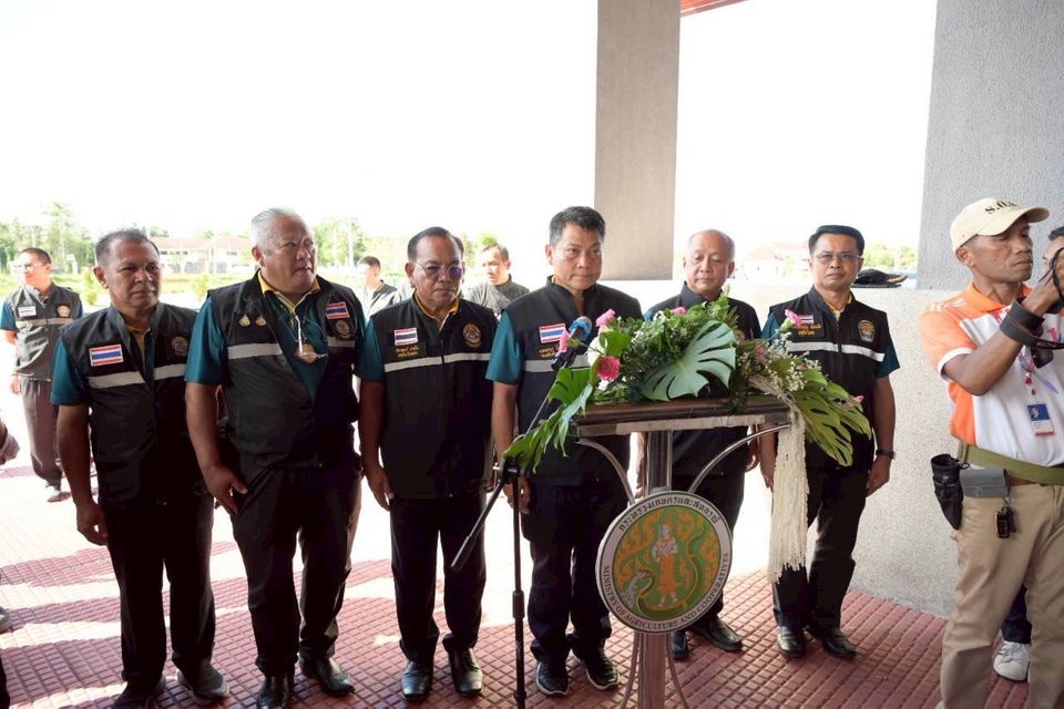 รมช.เกษตรฯ เคลื่อนทัพลงใต้! กำชับกรมชลฯ คุมเข้มแผนจัดการน้ำ ตั้งรับอุทกภัยนราธิวาส 