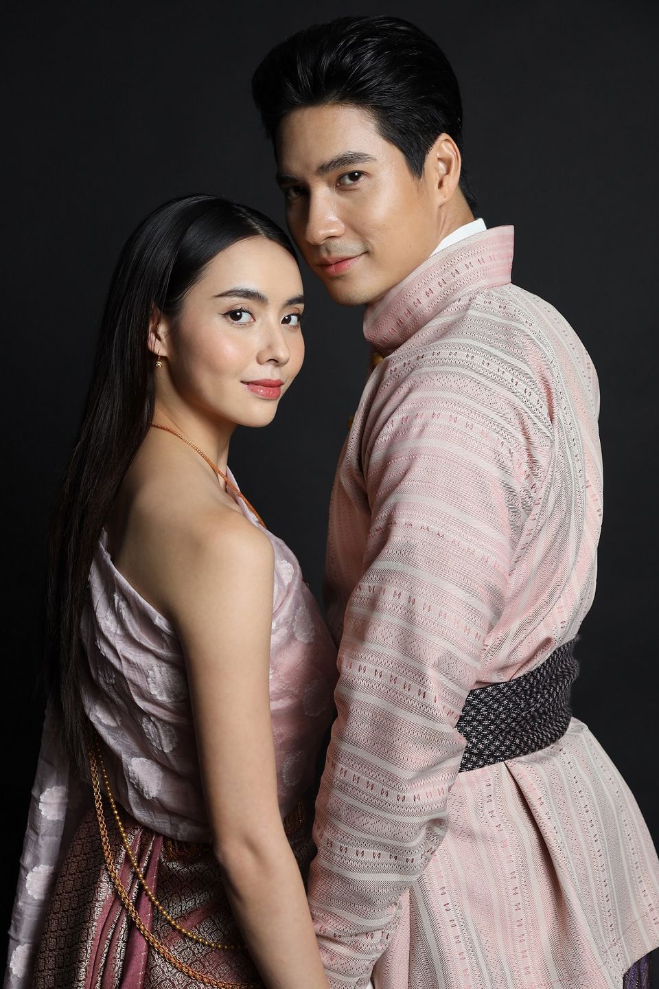 เตรียมลงเรือความสนุก “เภตรานฤมิต” คืนจอ ฟินไปกับ “คุณหลวง-แม่อร” ทุกคืนเสาร์ อาทิตย์ เริ่ม 12 ตุลาคมนี้