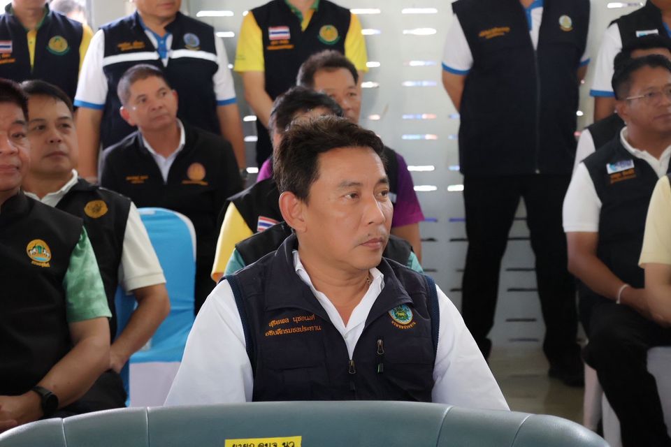 “ธรรมนัสฯ” นำทีม กระทรวงเกษตรและสหกรณ์ รุดช่วยเหลือ ผู้ประสบภัยอำเภอชุมแสง  