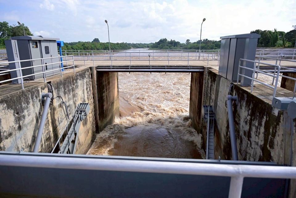 รองนายกฯ ธรรมนัส ติดตามการบริหารจัดการน้ำลุ่มน้ำกก เขื่อนเชียงราย ผลักดันแผนเพิ่มโครงการอ่างเก็บน้ำแก้ปัญหาน้ำท่วม-น้ำแล้ง