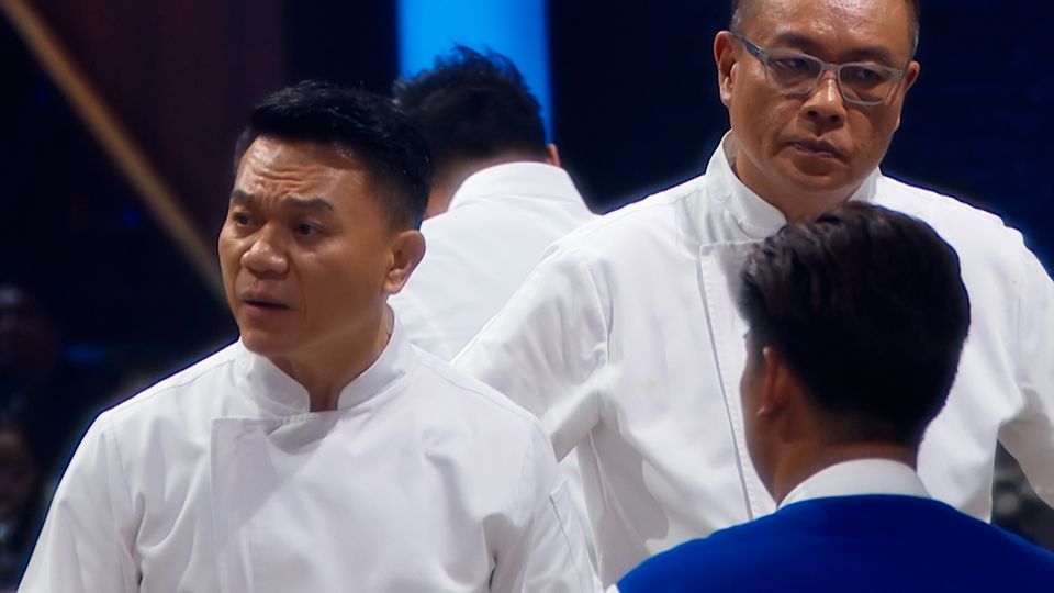 Hell’s Kitchen !! ครัวนรกระเบิดเป็นไฟ  “เชฟวิลเมนต์-เชฟเอียน” ผนึกพลังโหด..จานแตกกระจาย