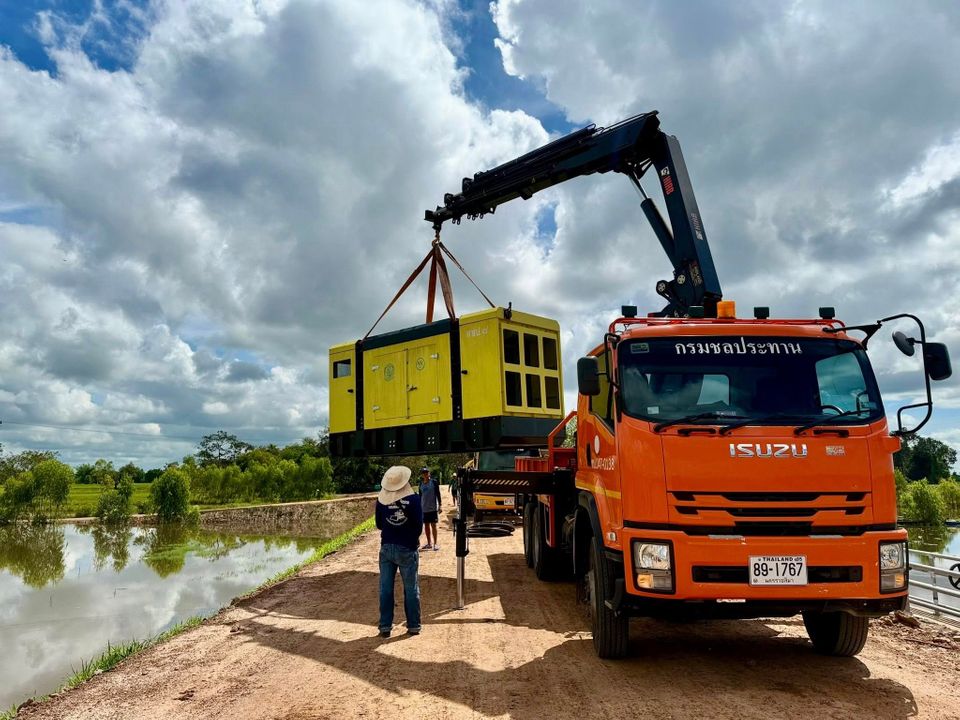 ผักตบ..ต้องกำจัด!!  กรมชลฯ เดินหน้าปฏิบัติการ “คืนคลองใส” เดินหน้ากำจัดผักตบชวาในแหล่งน้ำ