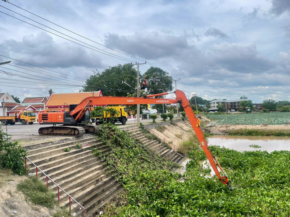 ผักตบ..ต้องกำจัด!!  กรมชลฯ เดินหน้าปฏิบัติการ “คืนคลองใส” เดินหน้ากำจัดผักตบชวาในแหล่งน้ำ