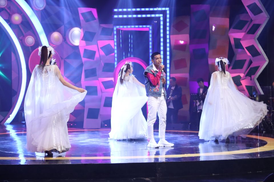 “กุ้ง-สุธิราช” ชวนแม่ยก “ดวลเพลงดัง พลังมัธยม” ปักหมุดฟินกับเพลง “ขอเป็นพระเอกในหัวใจเธอ”