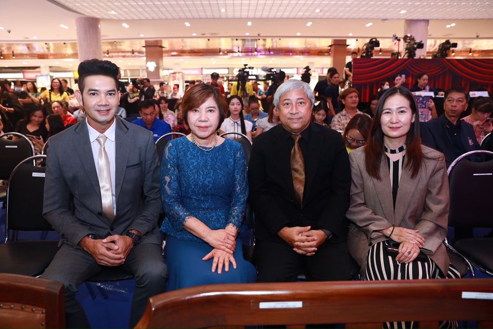 “เอก รังสิโรจน์” ทึ่ง ความสามารถเด็กไทย คว้าแชมป์ “เยาวชนสืบสานรักษ์เพลงไทย ซีซั่น 2” ชวนชมเทปบันทึกภาพ รอบชิงชนะเลิศ ทางช่อง 7HD 1 พ.ย.นี้