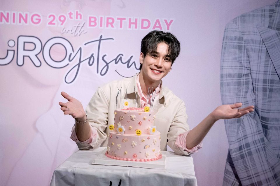 “ยูโร” ปลื้ม แฟนคลับไทย-อินเตอร์ รวมพลังฉลองวันเกิด  งาน “Shining 29th Birthday With Euro Yotsawat” แป๋วฉ่ำ