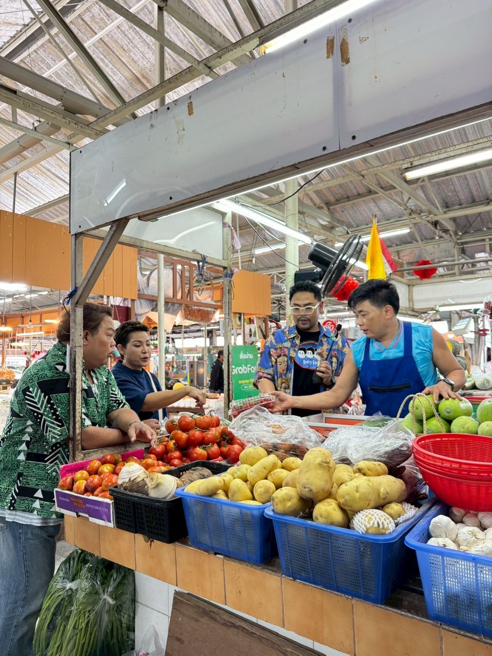 “นิว-บอย” ชวน “เชฟป้อม” ทัวร์ตลาด เคลียร์ชัดทุกดราม่าร้อน ใน “นิว-บอย Soi 7” 