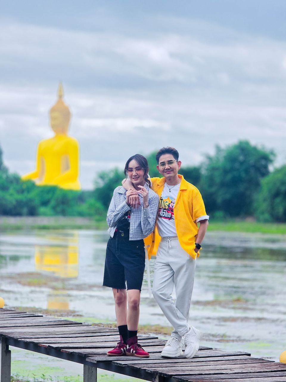 “เอ-แป้ง” พาทัวร์บ้านเกิด อ.วิเศษชัยชาญ จ.อ่างทอง ตามหาของดี “จ๊อปลาส้ม” ที่ “วิสาหกิจชุมชนส่งเสริมอาชีพบ้านห้วยคล้า”