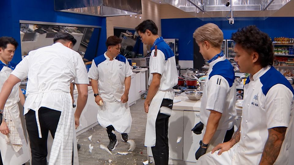 Hell’s Kitchen!! ครัวนรก..เดือดของแทร่!!  “เชฟอาร์ต”ฟาดแหลก..ไล่บดขยี้ผู้เข้าแข่งขันจนตัวสั่น