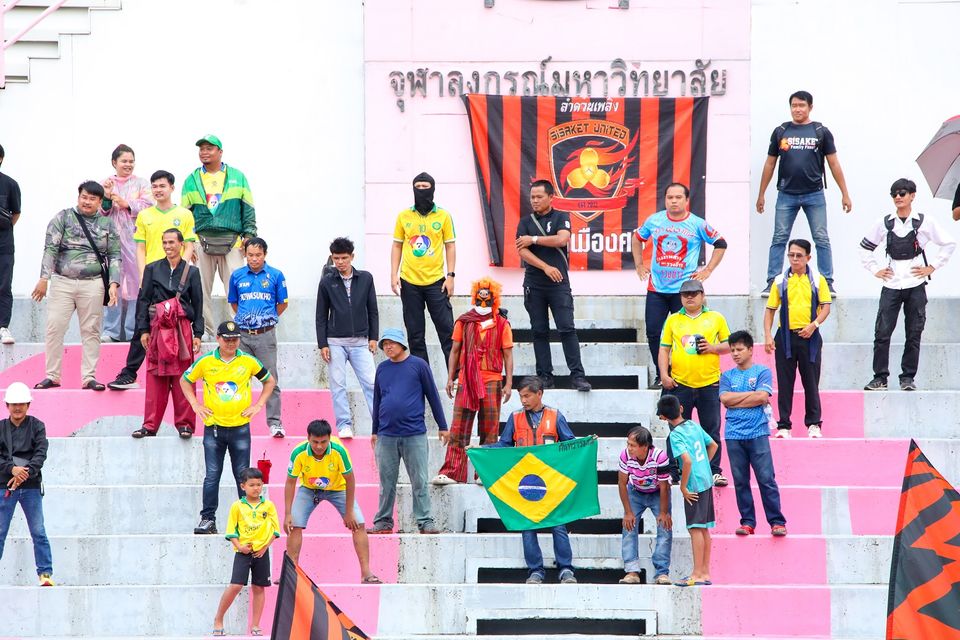 “SPORTS LIFE” วิเคราะห์เกมโค้งสุดท้าย ศึกลูกหนังขาสั้น “ฟุตบอลนักเรียน 7 คน แชมป์กีฬา 7HD แชมเปียน คัพ 2025”