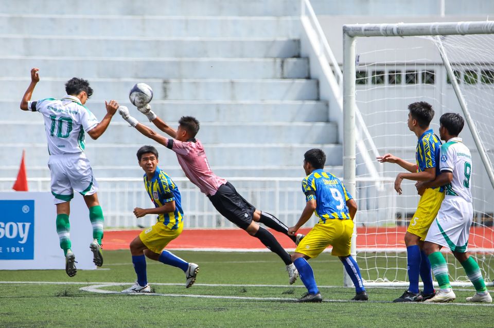 “SPORTS LIFE” วิเคราะห์เกมโค้งสุดท้าย ศึกลูกหนังขาสั้น “ฟุตบอลนักเรียน 7 คน แชมป์กีฬา 7HD แชมเปียน คัพ 2025”