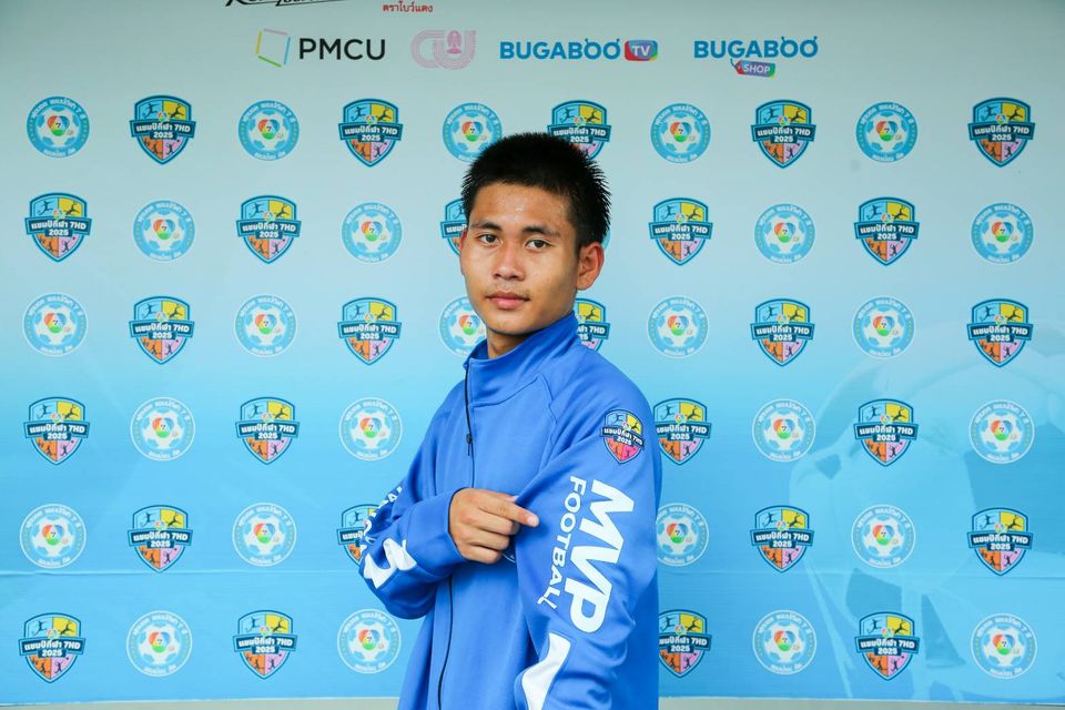 4 ทีมสุดท้าย ลุยต่อรอบรองชนะเลิศ ศึก “ฟุตบอลนักเรียน 7 คน แชมป์กีฬา 7HD แชมเปียน คัพ 2025” “รร.หัวหินวิทยาคม” ดับฟอร์ม “รร.สวนป่าเขาชะอางค์” 5-3