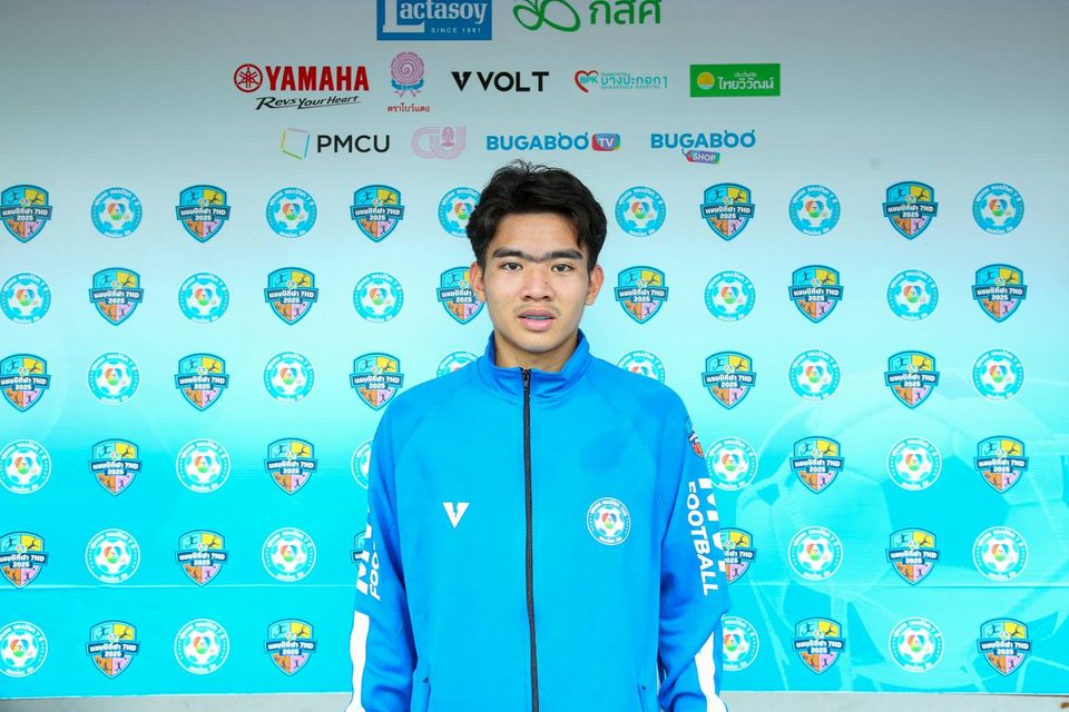 4 ทีมสุดท้าย ลุยต่อรอบรองชนะเลิศ ศึก “ฟุตบอลนักเรียน 7 คน แชมป์กีฬา 7HD แชมเปียน คัพ 2025” “รร.หัวหินวิทยาคม” ดับฟอร์ม “รร.สวนป่าเขาชะอางค์” 5-3