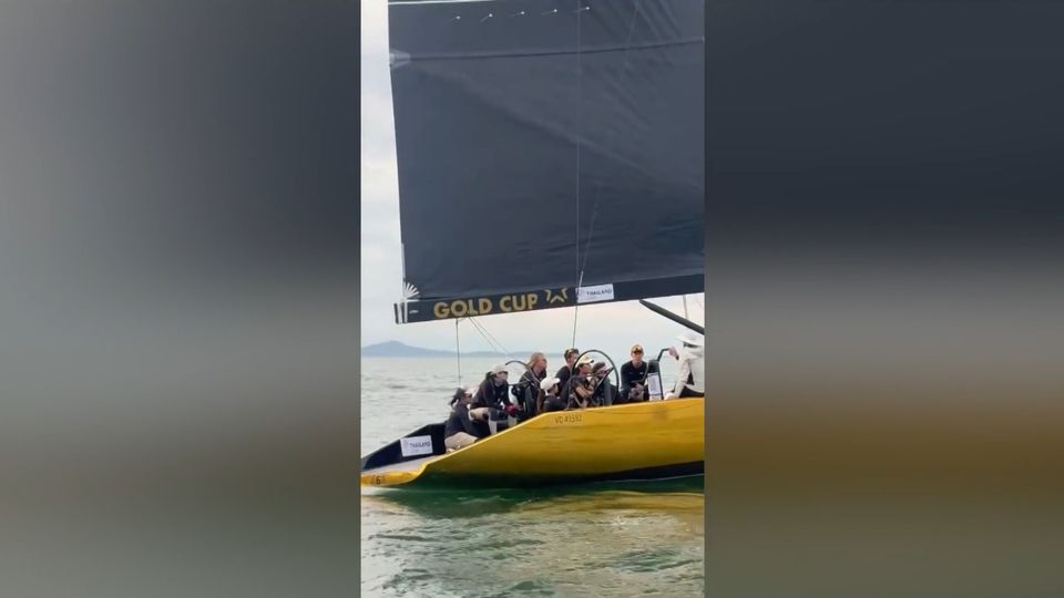 สมเด็จพระนางเจ้า ฯ พระบรมราชินี ทรงร่วมซ้อมเรือใบ เตรียมเข้าร่วมศึกซีเกมส์ ครั้งที่ 33